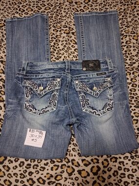 30x34Miss Me Women's Boot Cut Jeans in Light Blue Denim with Embroidered Pockets